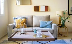 Homely Malaga Malagueta Junto Al Mar, Parking Privado Bajo Suplemento